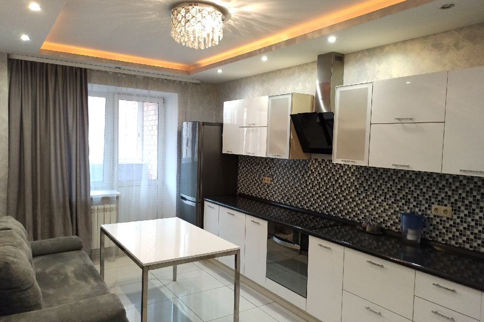 Сдаётся 2-комнатная квартира, 70 м²