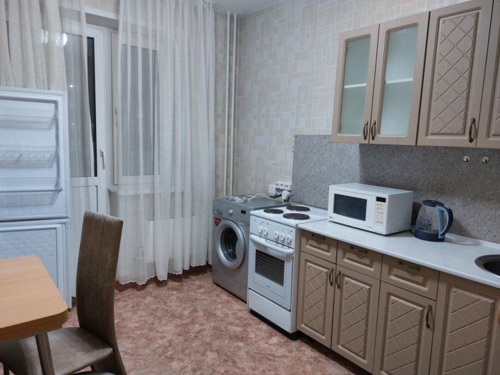 Сдаётся 2-комнатная квартира, 57 м²