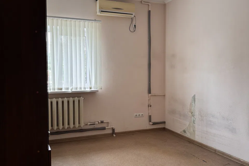 Сдаётся офис, 180 м²