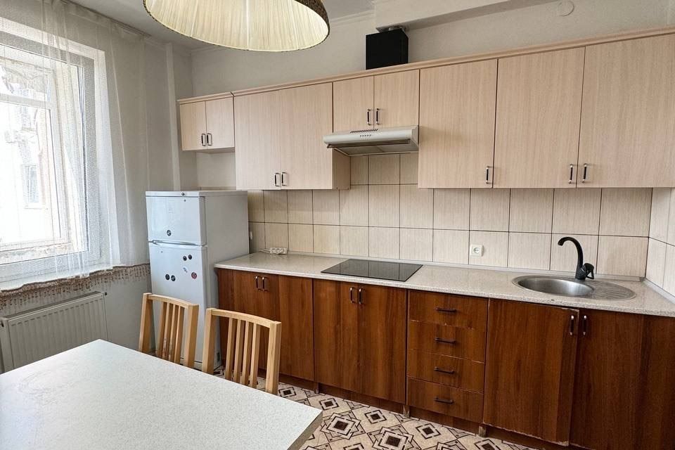 Сдаётся 1-комнатная квартира, 40 м²