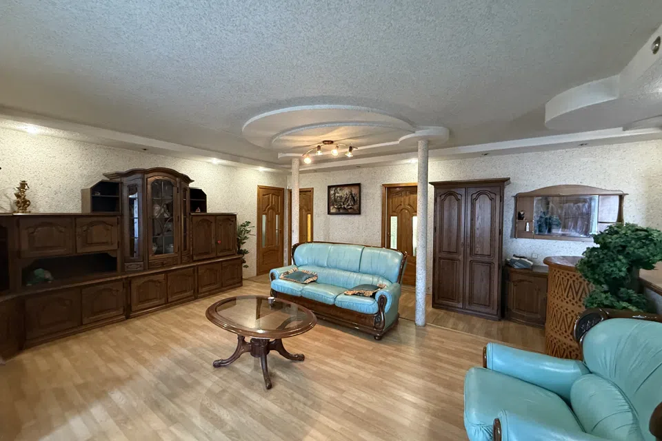 Сдаётся 3-комнатная квартира, 90 м²