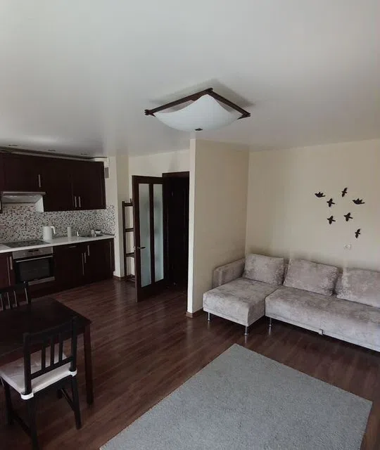 Сдаётся 2-комнатная квартира, 58 м²