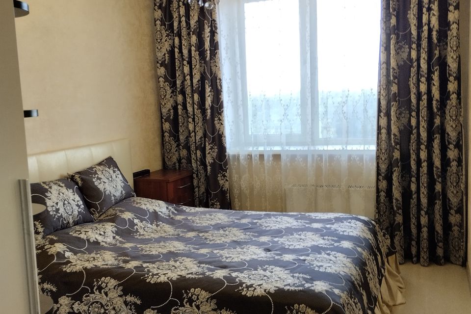 Сдаётся 2-комнатная квартира, 58 м²