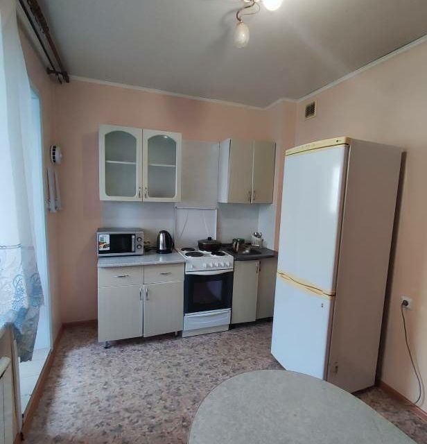 Сдаётся 1-комнатная квартира, 38 м²