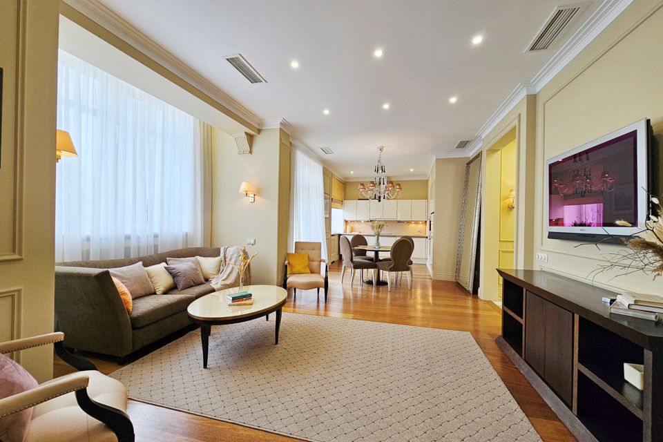 Сдаётся 2-комнатная квартира, 75 м²