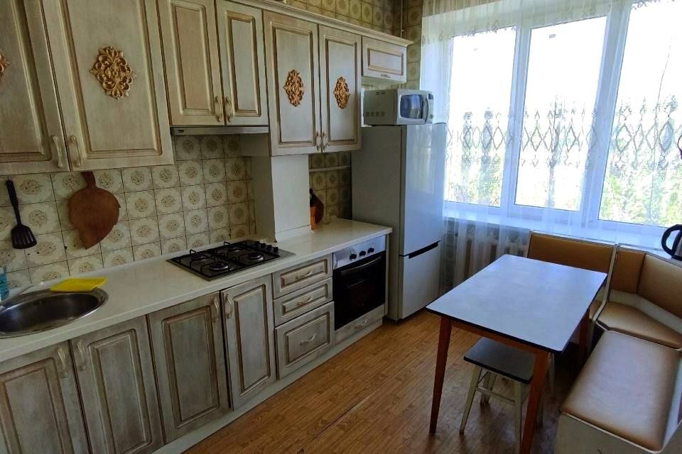 Сдаётся 3-комнатная квартира, 87 м²