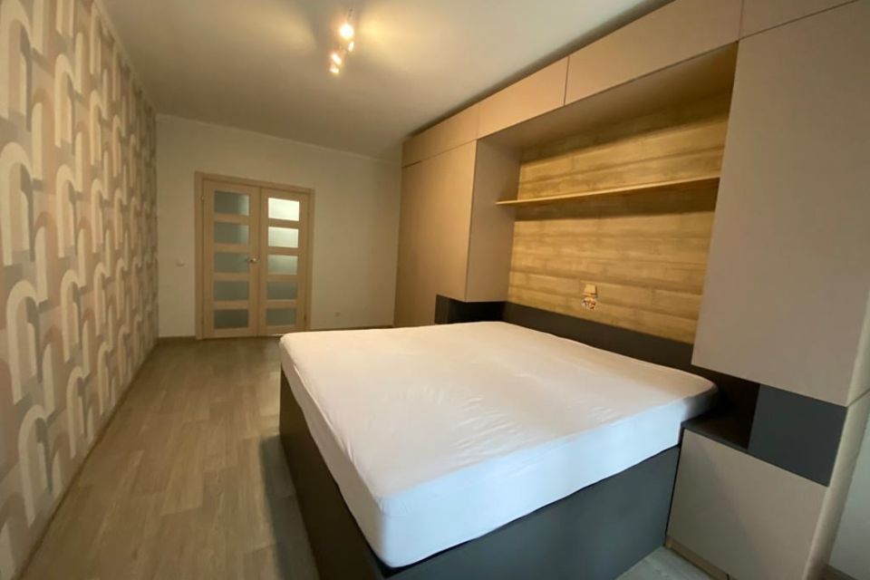 Сдаётся 2-комнатная квартира, 70 м²