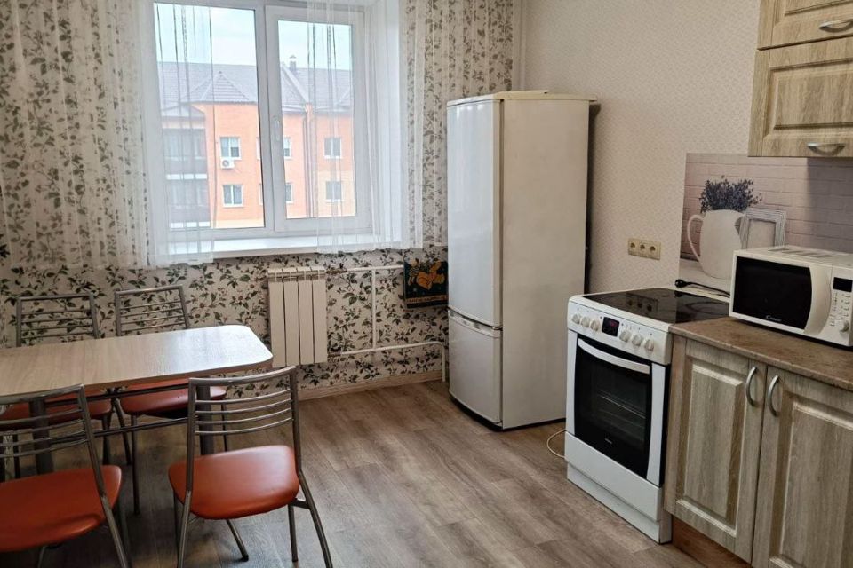 Сдаётся 2-комнатная квартира, 60 м²