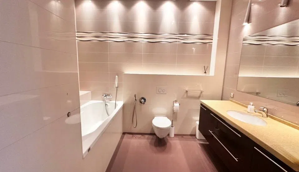 Сдаётся 3-комнатная квартира, 111 м²