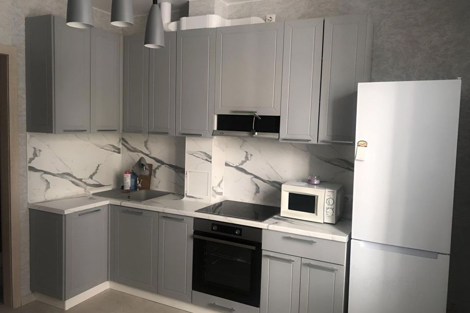 Сдаётся 2-комнатная квартира, 65 м²