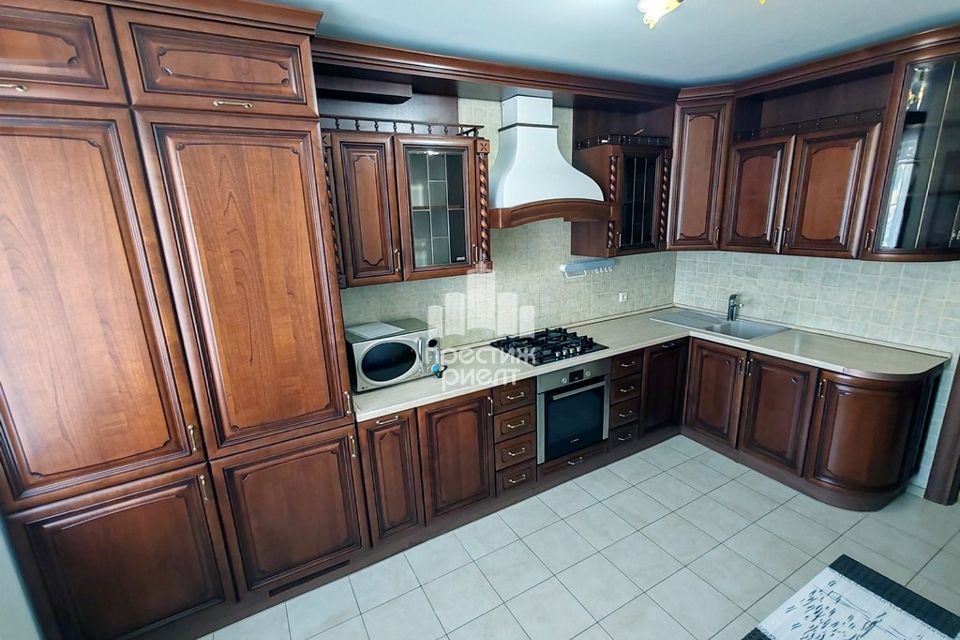 Сдаётся 3-комнатная квартира, 96 м²
