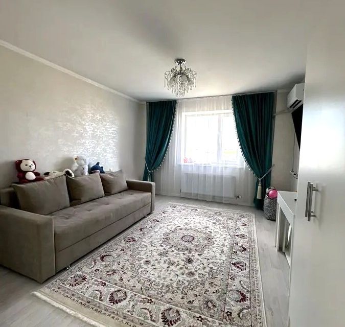 Сдаётся 2-комнатная квартира, 65.6 м²