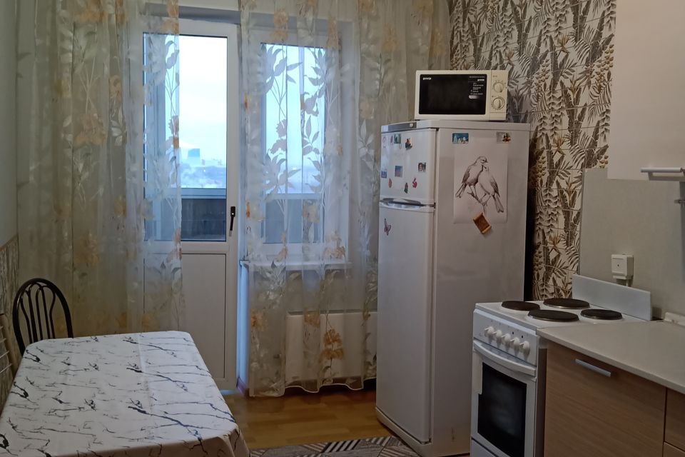 Сдаётся 1-комнатная квартира, 42 м²