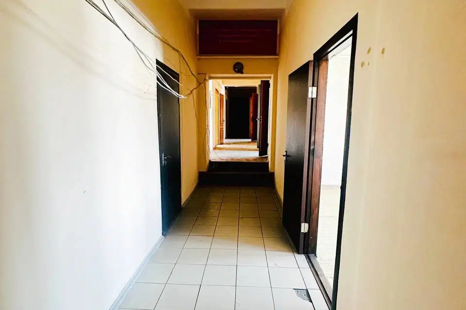 Сдаётся помещение своб. назначения, 240 м²