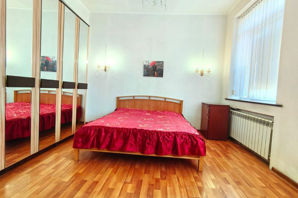 Сдаётся 3-комнатная квартира, 120 м²