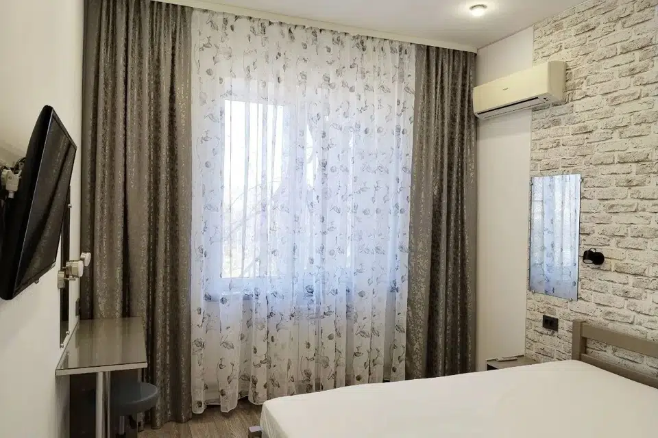 Сдаётся 2-комнатная квартира, 65 м²