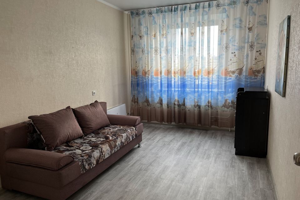 Сдаётся 2-комнатная квартира, 56 м²