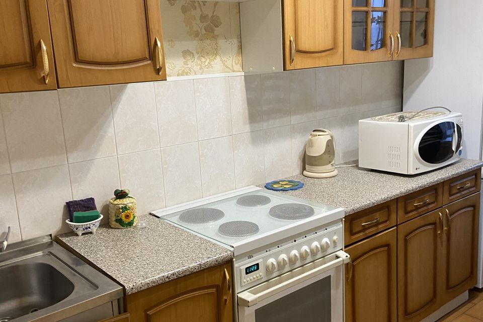 Сдаётся 2-комнатная квартира, 64 м²