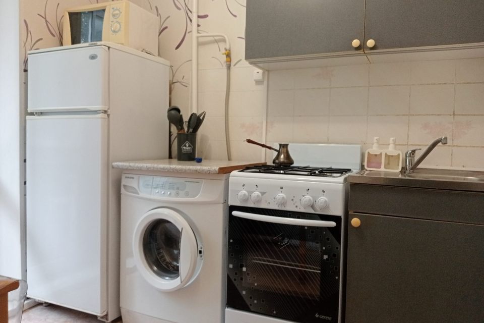 Сдаётся 2-комнатная квартира, 38 м²