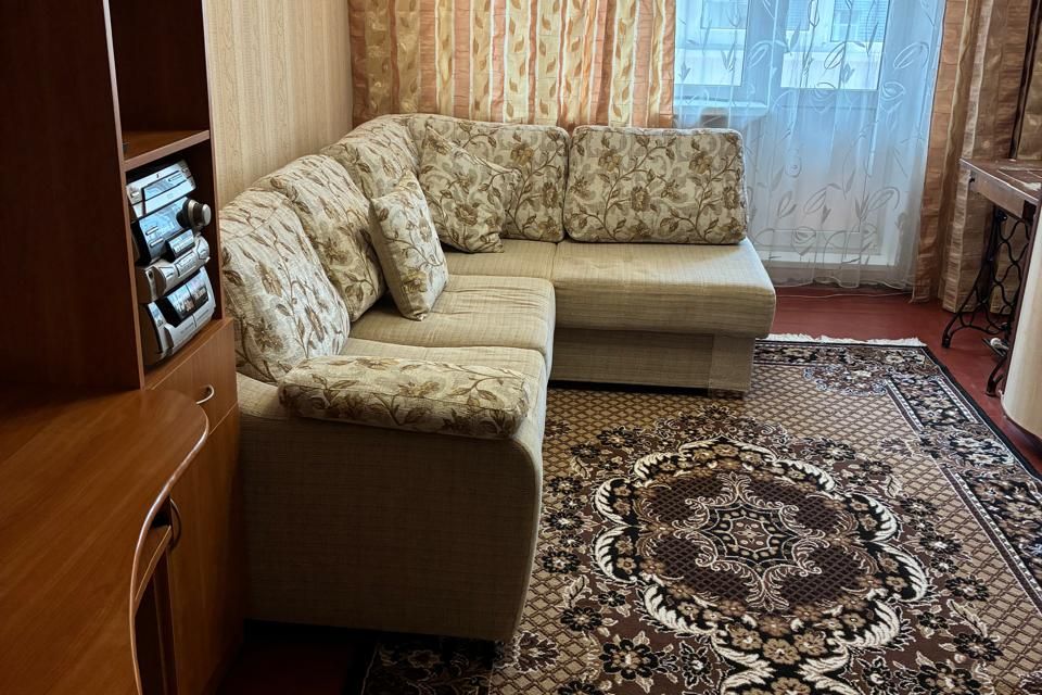 Сдаётся 2-комнатная квартира, 56 м²