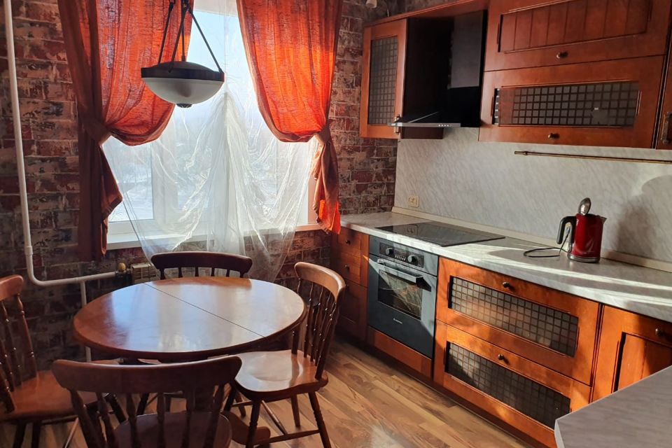 Сдаётся 2-комнатная квартира, 53 м²
