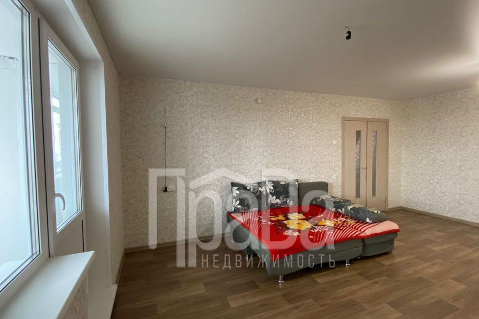 Сдаётся 2-комнатная квартира, 70 м²