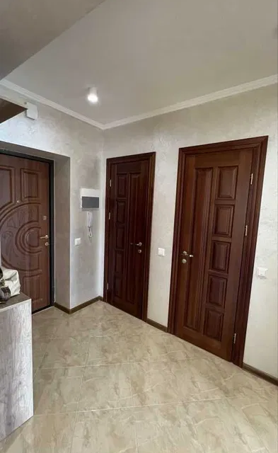 Сдаётся 2-комнатная квартира, 58 м²