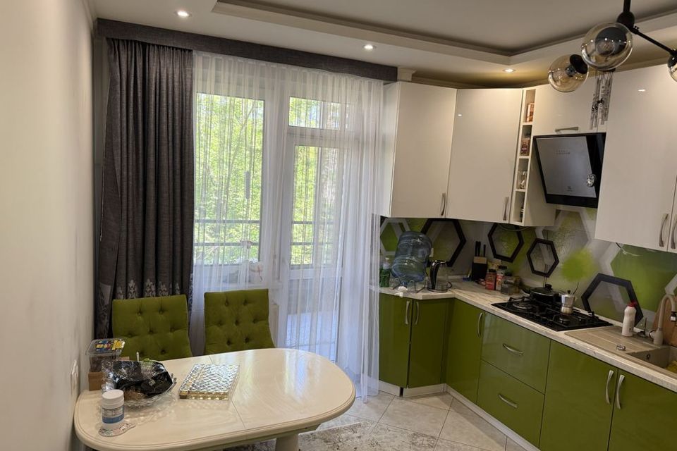 Сдаётся 1-комнатная квартира, 37 м²