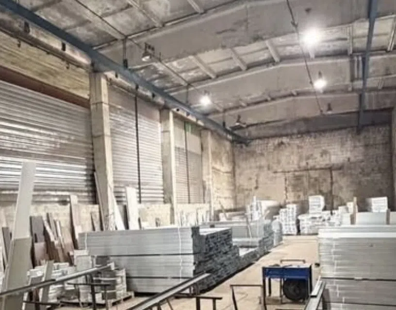 Сдаётся производственное помещение, 1200 м²