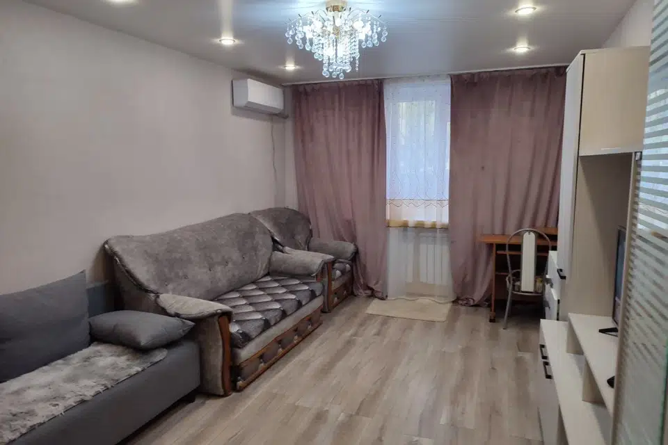 Сдаётся 2-комнатная квартира, 55 м²