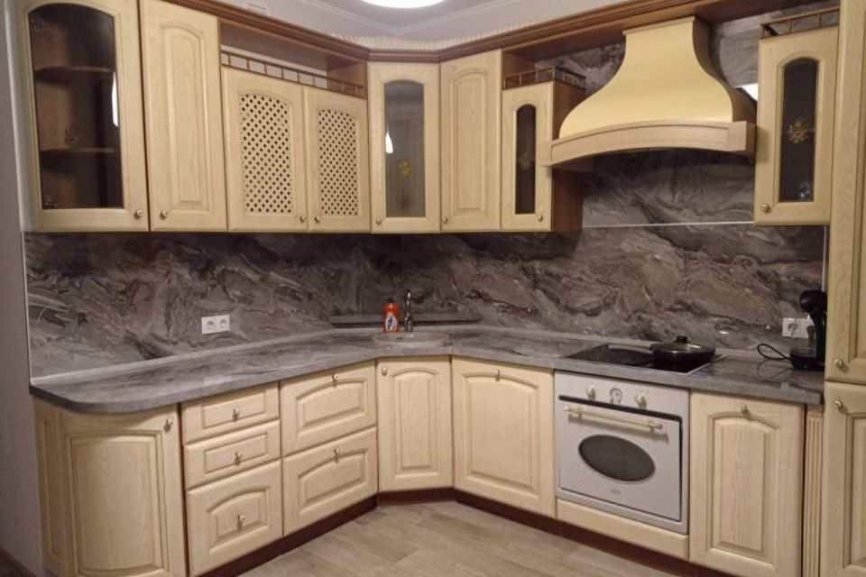 Сдаётся 1-комнатная квартира, 43 м²