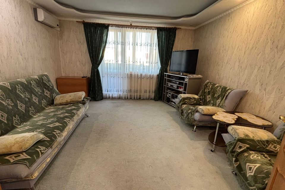 Сдаётся 2-комнатная квартира, 56 м²