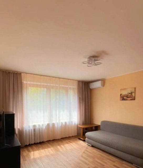 Сдаётся 1-комнатная квартира, 33 м²