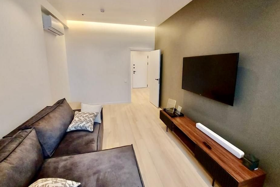Сдаётся 2-комнатная квартира, 56 м²
