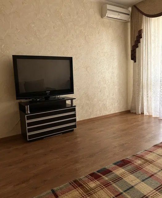 Сдаётся 1-комнатная квартира, 38 м²