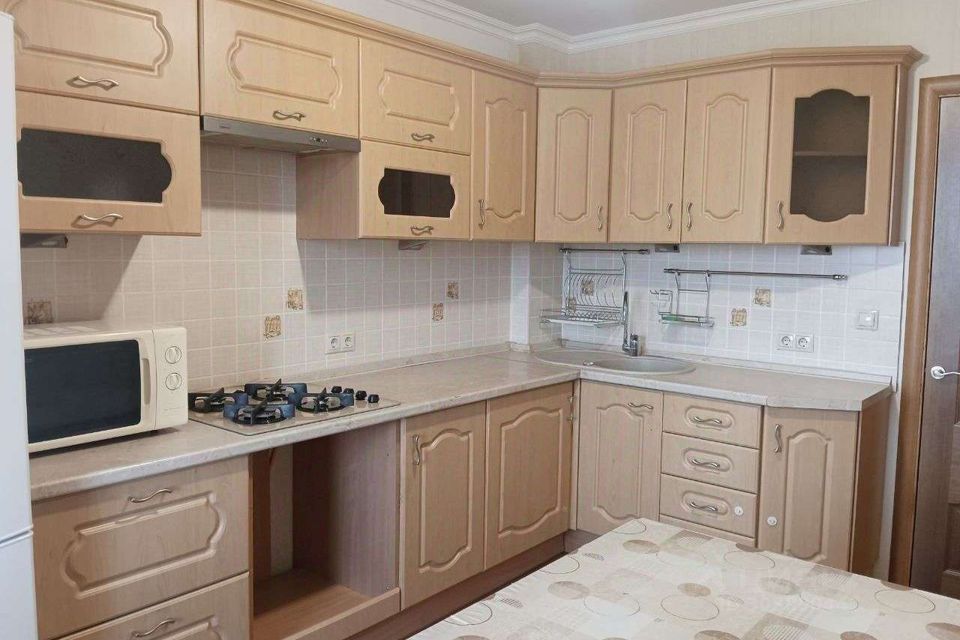 Сдаётся 2-комнатная квартира, 66 м²