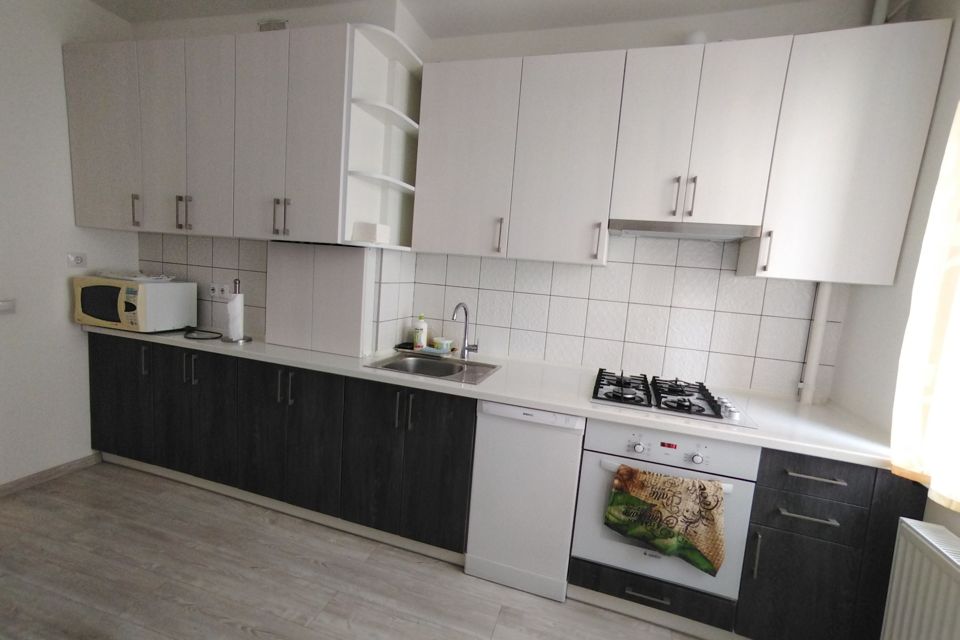 Сдаётся 2-комнатная квартира, 57 м²