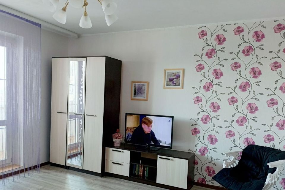 Сдаётся 1-комнатная квартира, 42 м²
