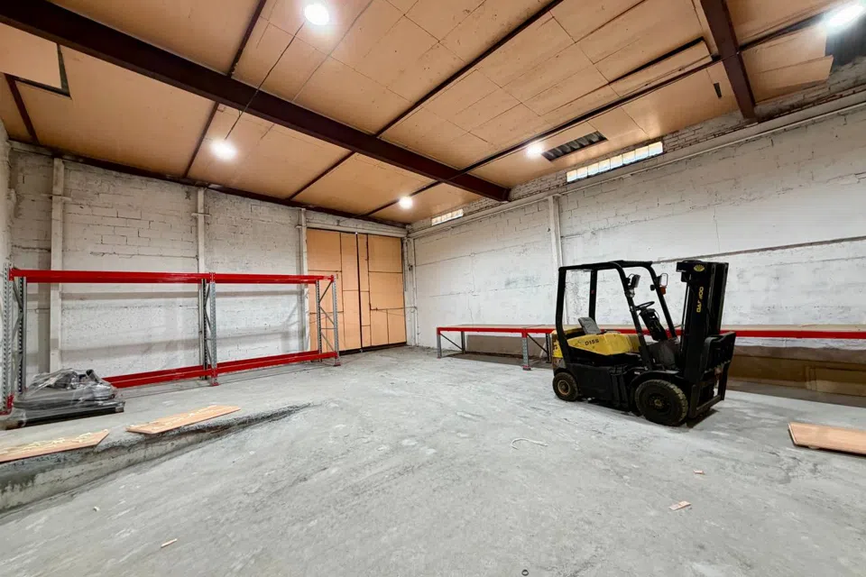 Сдаётся склад, 793 м²