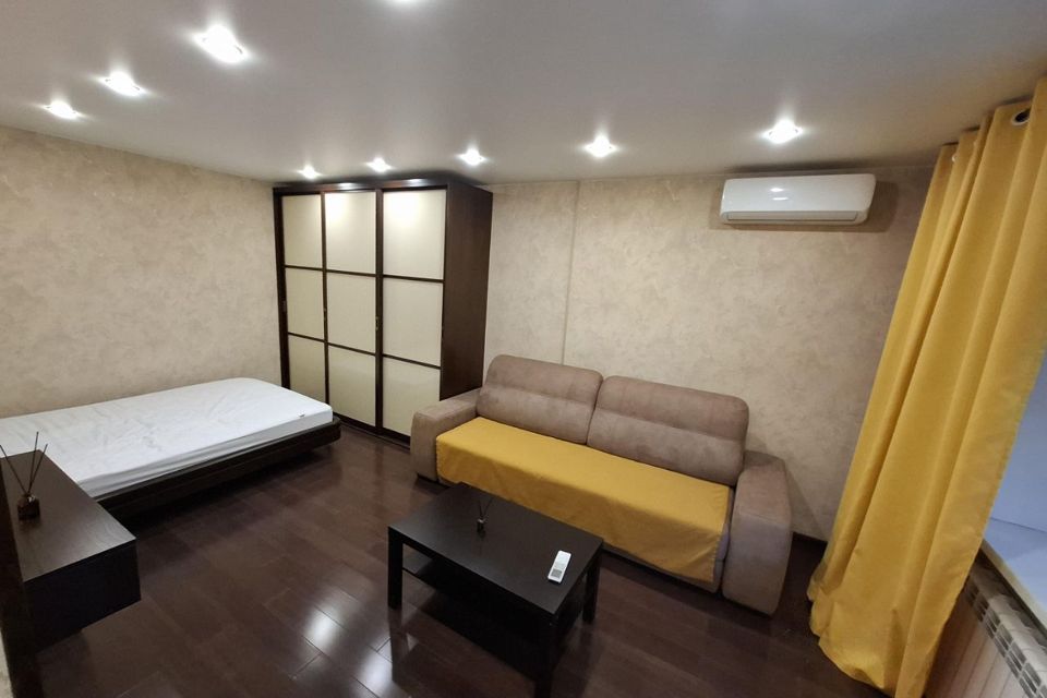 Сдаётся 1-комнатная квартира, 38 м²