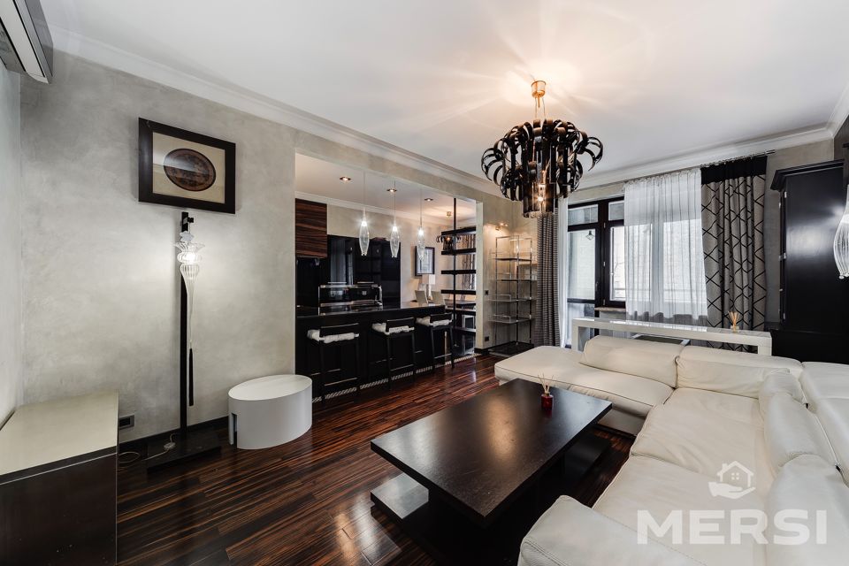 Сдаётся 3-комнатная квартира, 130 м²