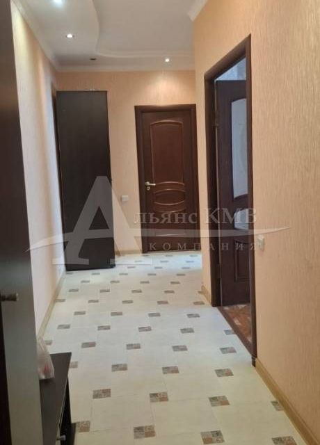 Сдаётся 2-комнатная квартира, 75 м²