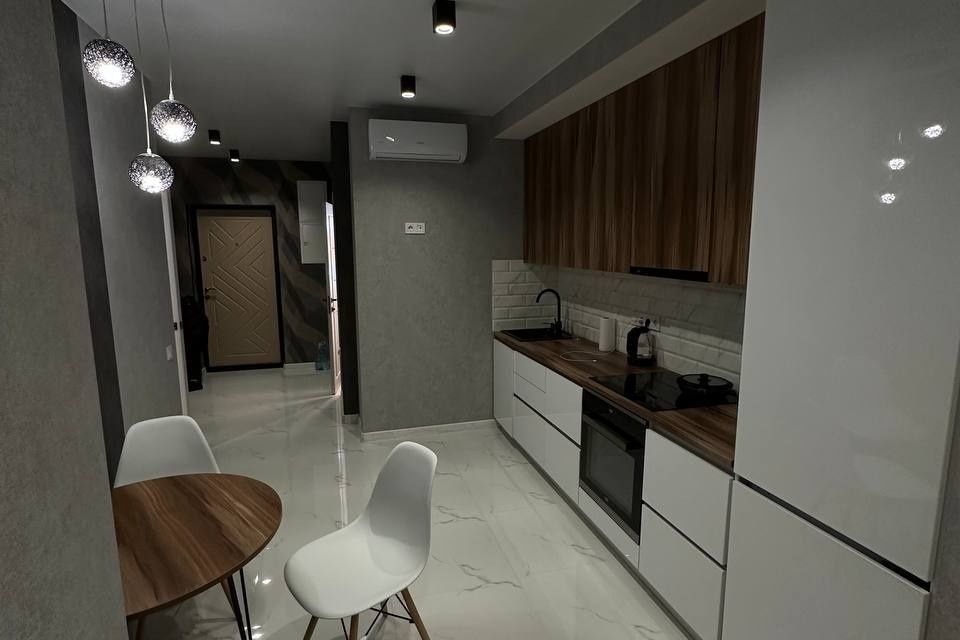 Сдаётся 1-комнатная квартира, 42 м²
