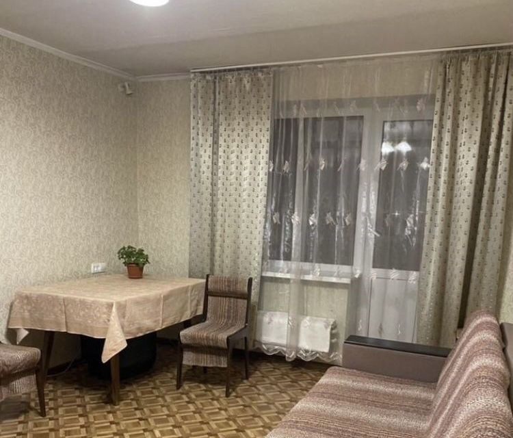 Сдаётся 1-комнатная квартира, 38 м²