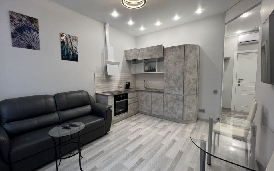 Сдаётся 1-комнатная квартира, 42 м²