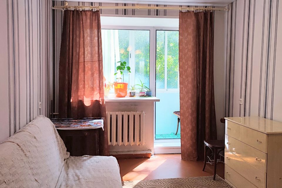 Сдаётся 3-комнатная квартира, 55.2 м²