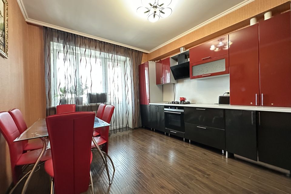 Сдаётся 2-комнатная квартира, 58 м²