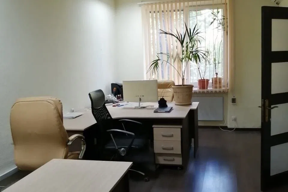 Сдаётся офис, 300 м²