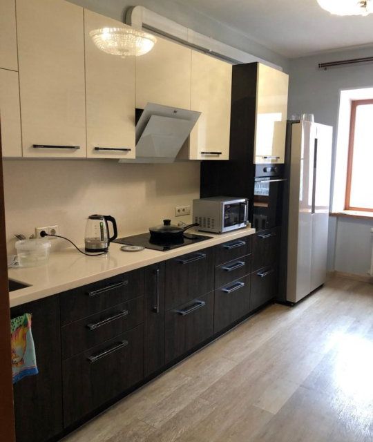 Сдаётся 3-комнатная квартира, 105 м²