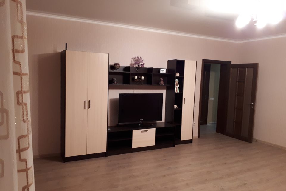 Сдаётся 2-комнатная квартира, 80 м²